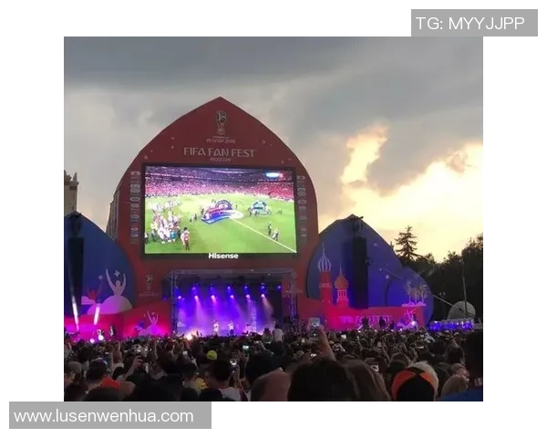 足球明星齐聚威海激情对决引发球迷热潮盛况空前